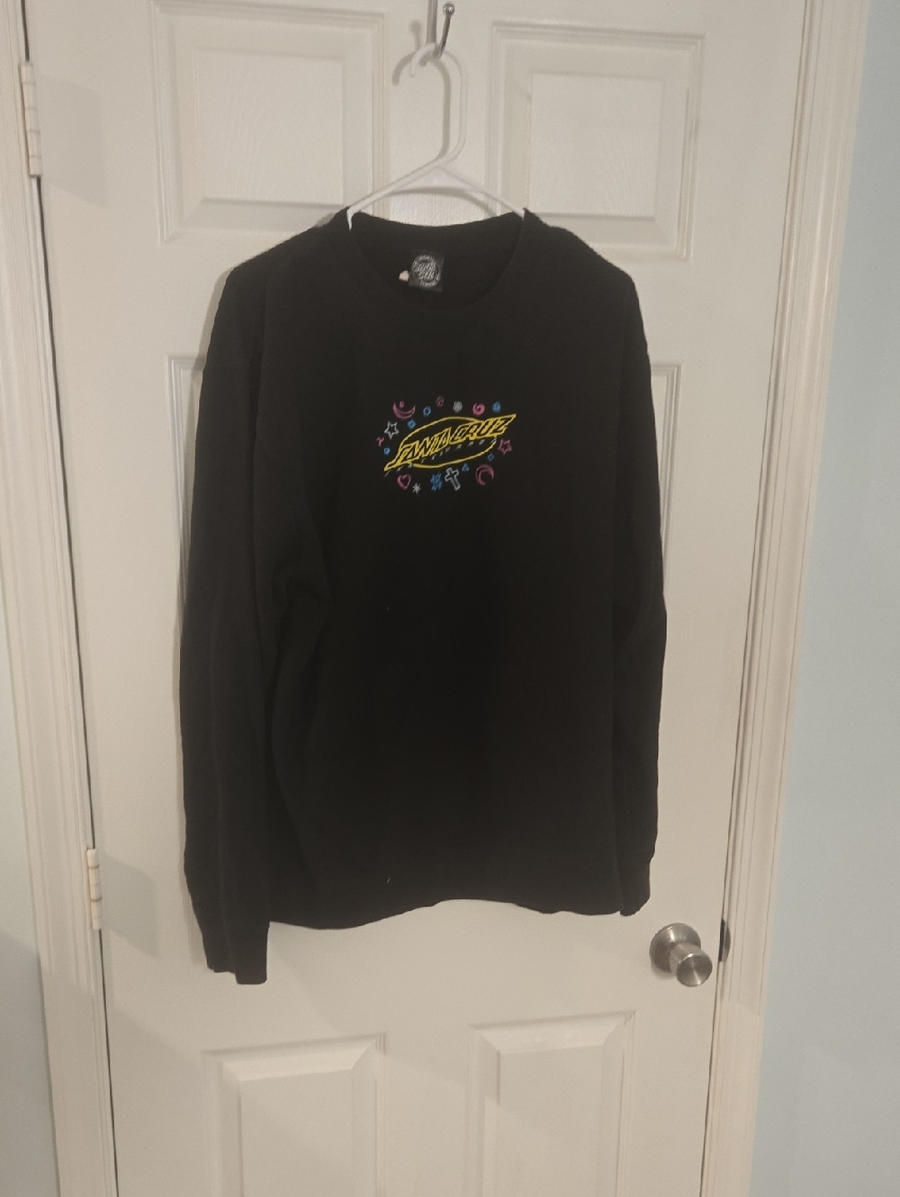 Santa Cruz Black Crewneck with White Logo Tag